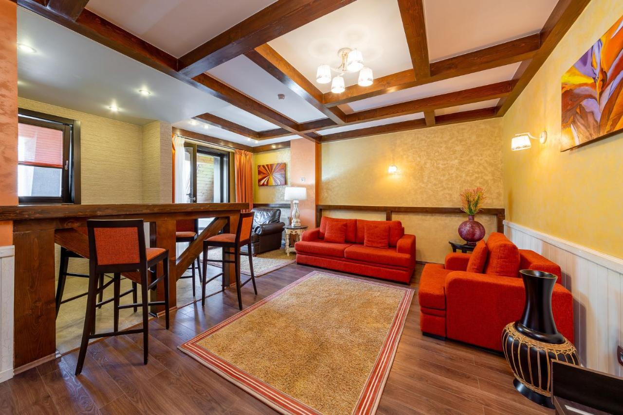 Casa Freya Hotel Buşteni Buitenkant foto