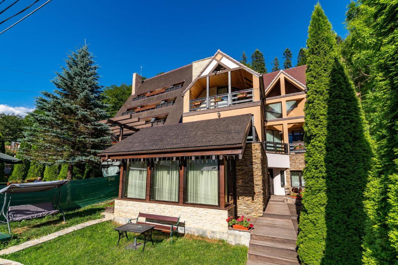 Casa Freya Hotel Buşteni Buitenkant foto