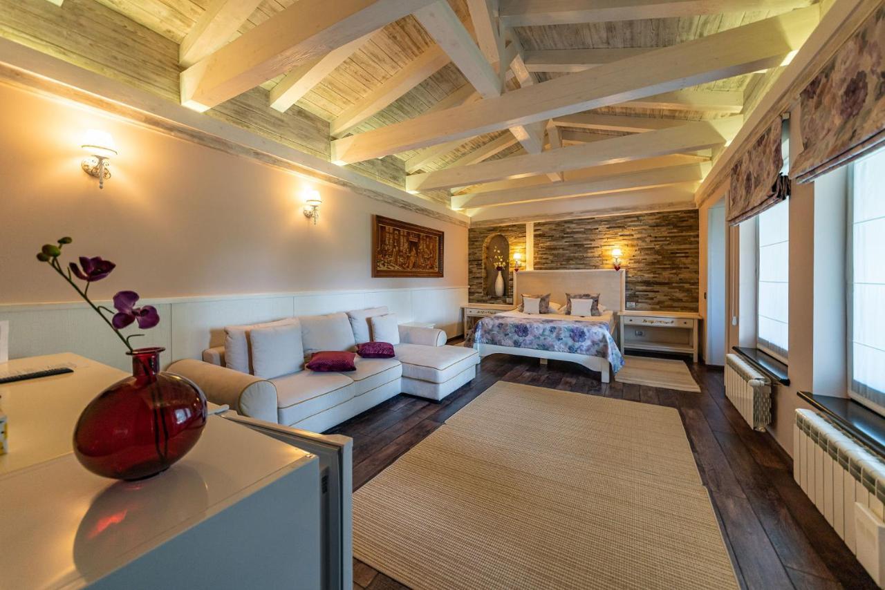 Casa Freya Hotel Buşteni Buitenkant foto