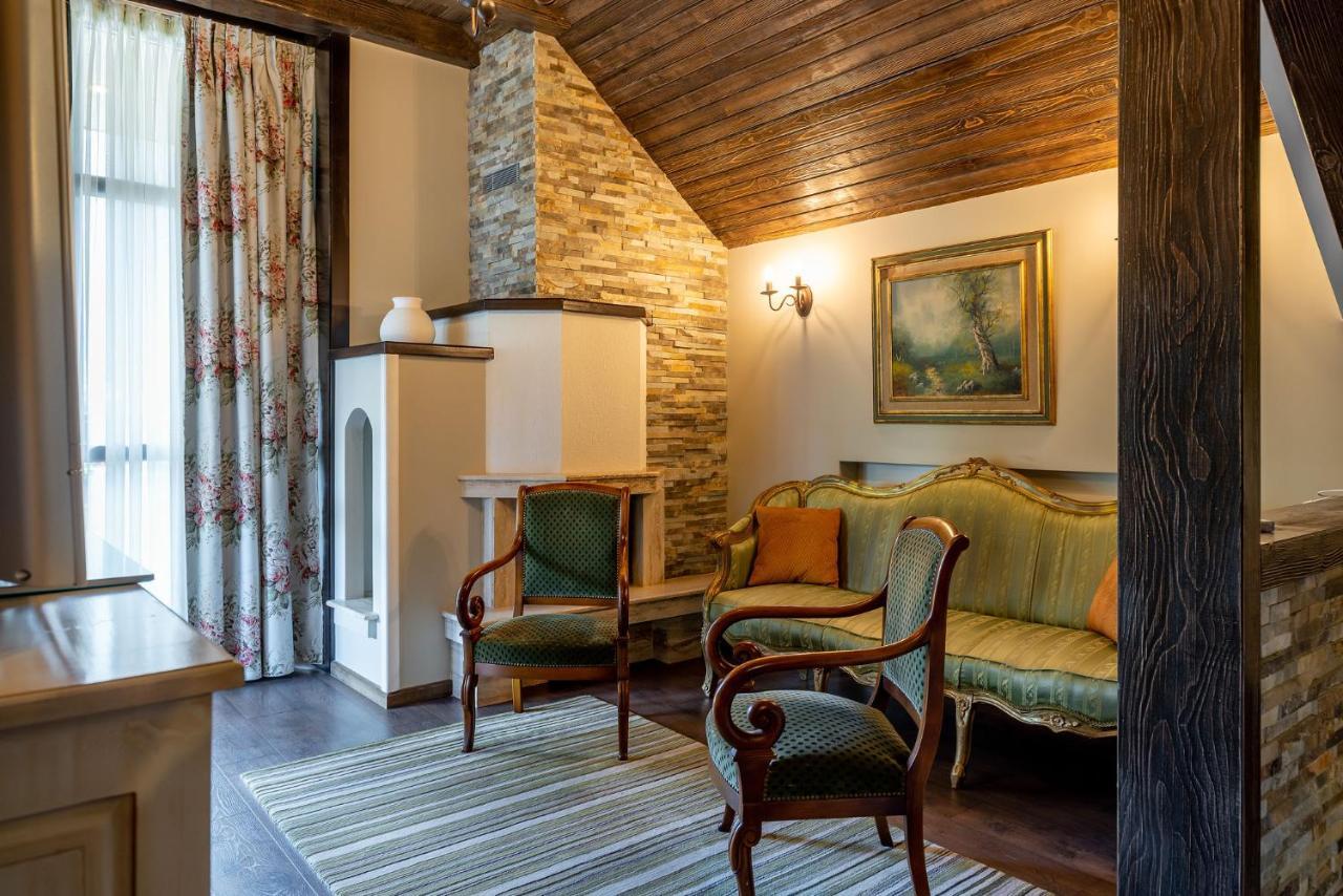 Casa Freya Hotel Buşteni Buitenkant foto