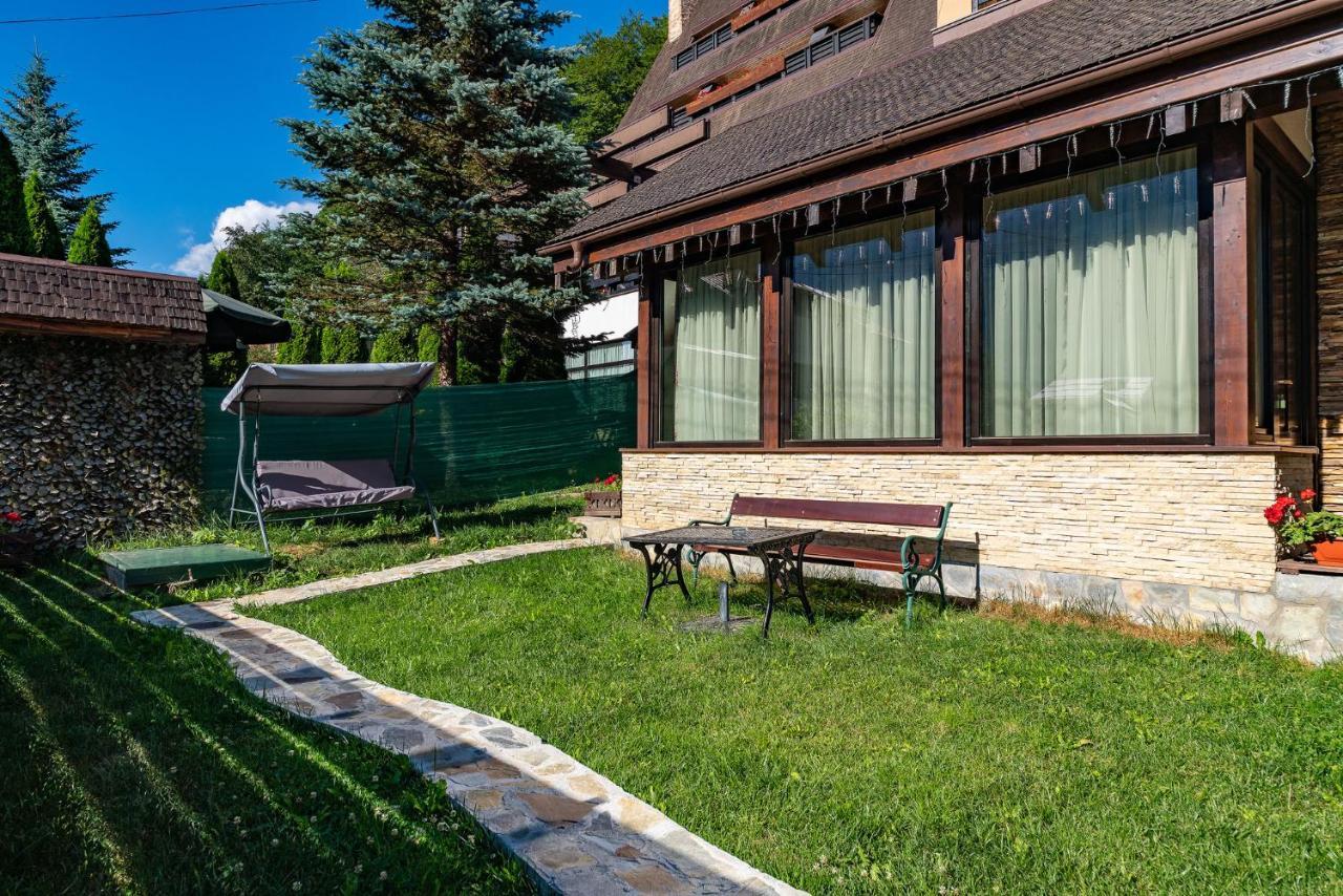 Casa Freya Hotel Buşteni Buitenkant foto